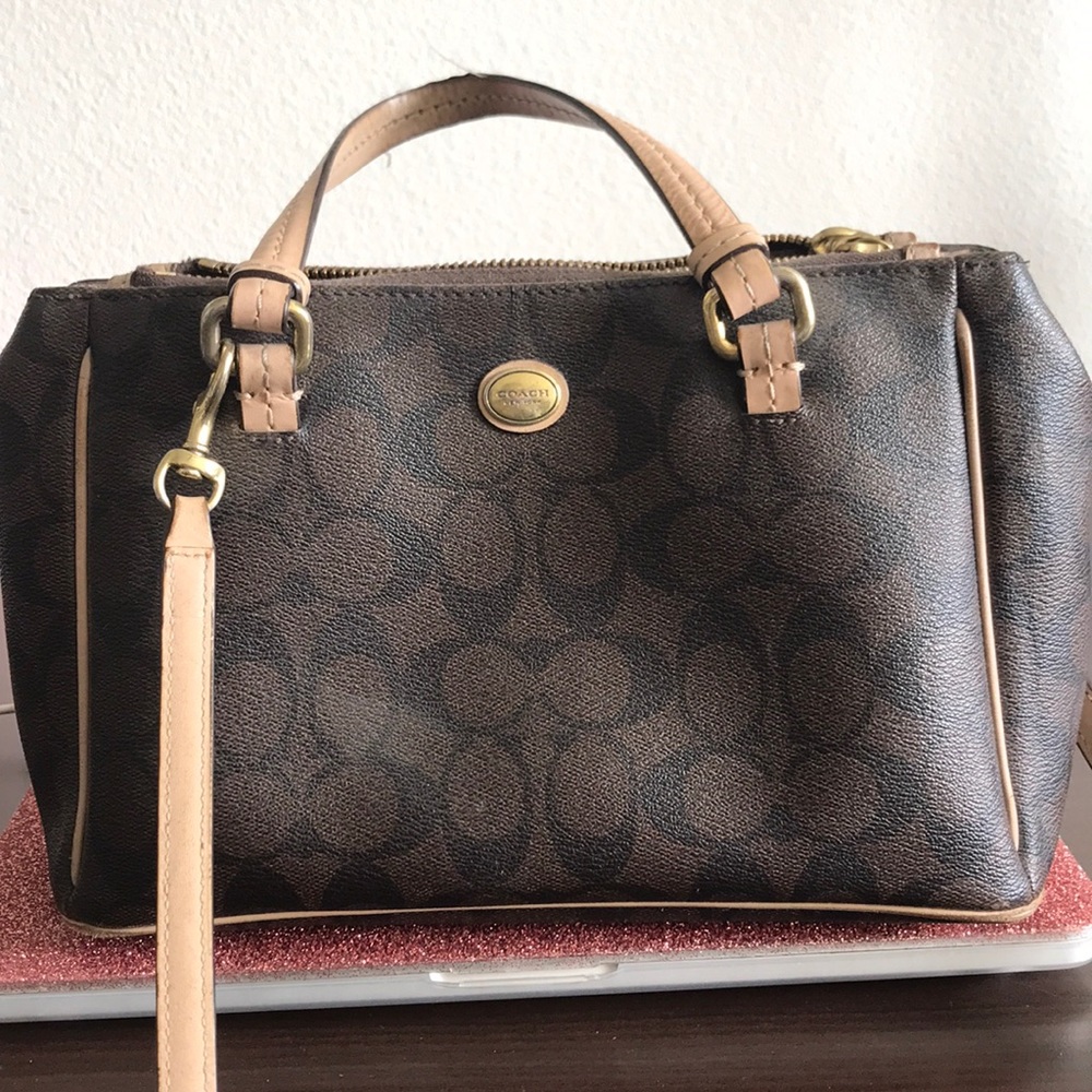 Coach purse (USED)